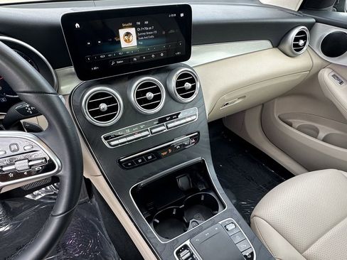 Certified 2022 Mercedes-Benz GLC 300 image 31