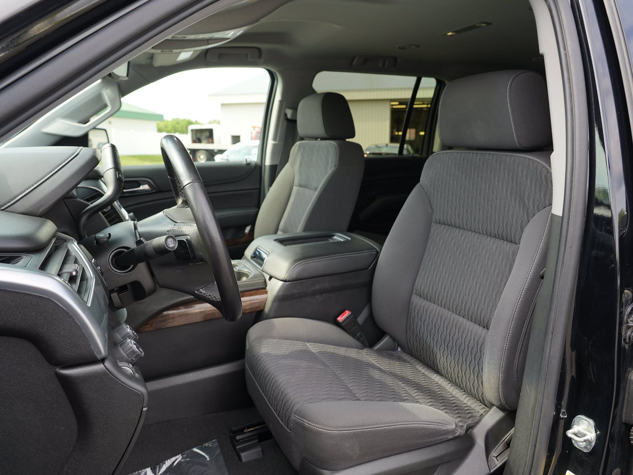 Used 2020 Chevrolet Suburban LS w/ Skid Plate Package AWD/4WD image 13