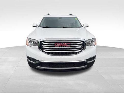 Used 2018 GMC Acadia SLT FWD image 2