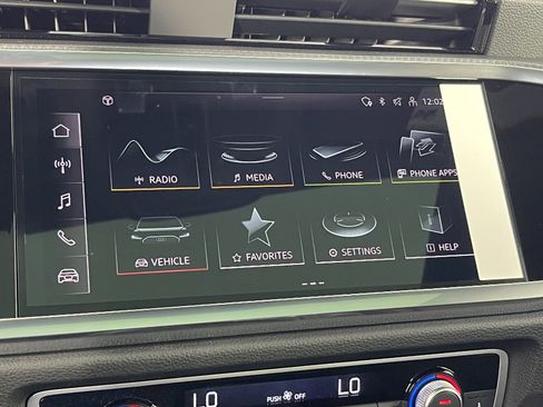 New 2025 Audi Q3 2.0T Premium Plus image 28