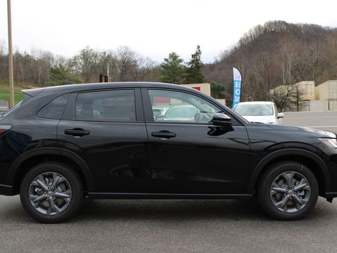 New 2026 Honda HR-V LX image 7