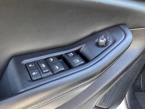 Used 2024 Jeep Grand Cherokee Altitude image 15