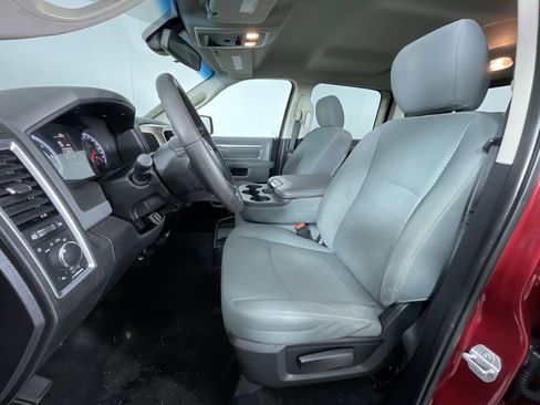Used 2014 RAM 1500 Classic SLT image 14