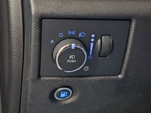 Used 2017 Jeep Grand Cherokee Limited AWD/4WD image 21