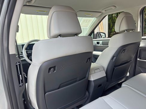 Used 2024 Hyundai Santa Fe SEL FWD image 31