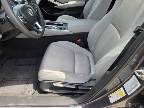Used 2018 Honda Accord Hybrid image 18
