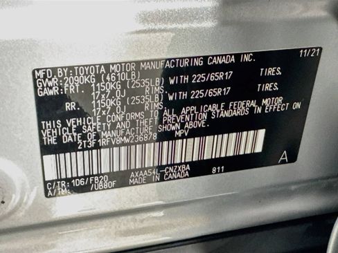 Used 2021 Toyota RAV4 LE AWD/4WD image 36