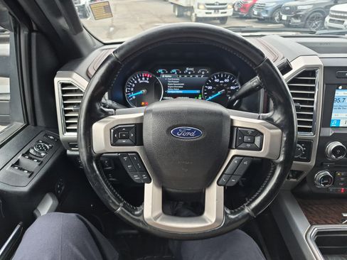 Used 2017 Ford F350 Platinum image 28