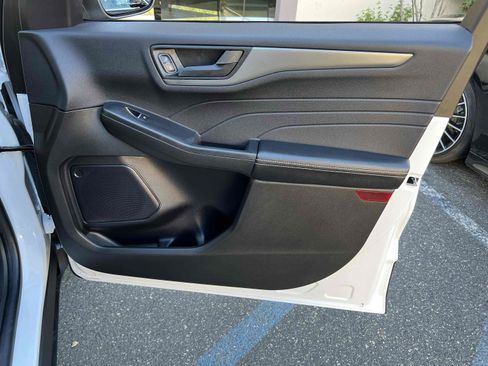 Used 2024 Ford Escape Active image 69