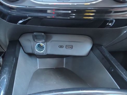 Certified 2024 Chevrolet Trax LT w/ Driver Confidence Package image 17