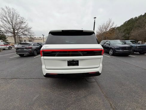 New 2025 Lincoln Navigator L Black Label image 8