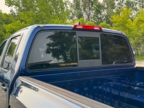 Used 2022 Nissan Frontier PRO-4X w/ Off-Road Protection Package AWD/4WD image 20