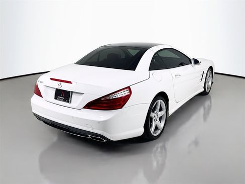 Used 2015 Mercedes-Benz SL 550 image 7