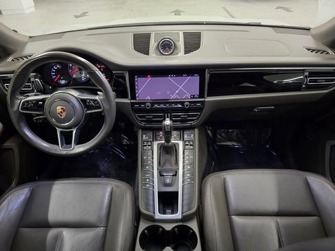 Used 2021 Porsche Macan S image 33