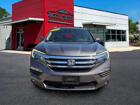 Used 2018 Honda Pilot Touring image 8