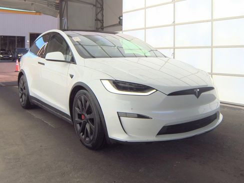 Used 2023 Tesla Model X Plaid AWD/4WD image 3