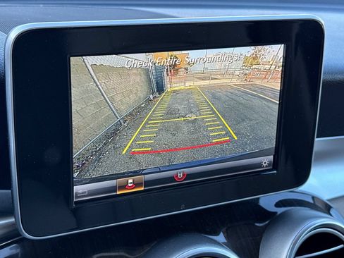 Used 2019 Mercedes-Benz GLC 300 image 20