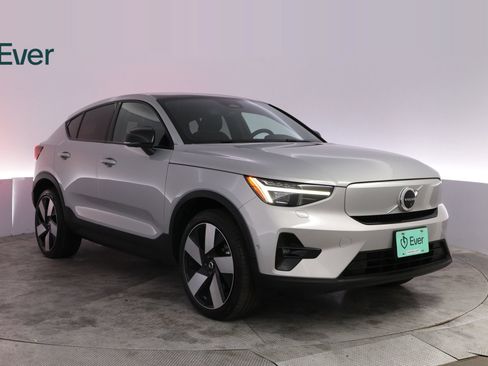 Used 2023 Volvo C40 P8 Recharge Ultimate AWD/4WD image 13
