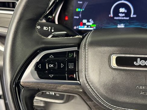 Certified 2023 Jeep Grand Cherokee Overland w/ Advanced Protech Group III AWD/4WD image 13