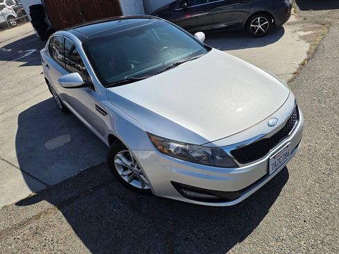 Used 2013 Kia Optima EX w/ Premium Pkg FWD image 4