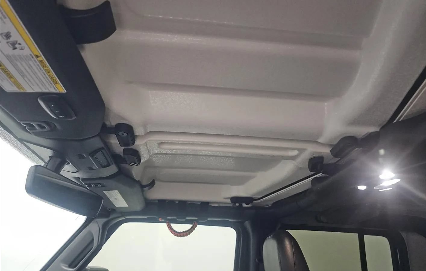 Used 2022 Jeep Gladiator Mojave w/ Cold Weather Group AWD/4WD image 46