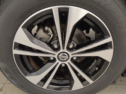 Used 2022 Nissan Sentra SV w/ Trunk Package FWD image 31