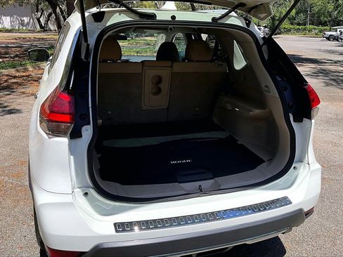 Used 2017 Nissan Rogue S w/ S Appearance Package image 35