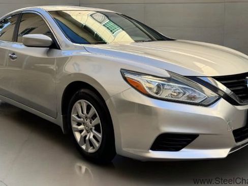 Used 2018 Nissan Altima 2.5 S w/ S Convenience Package image 7