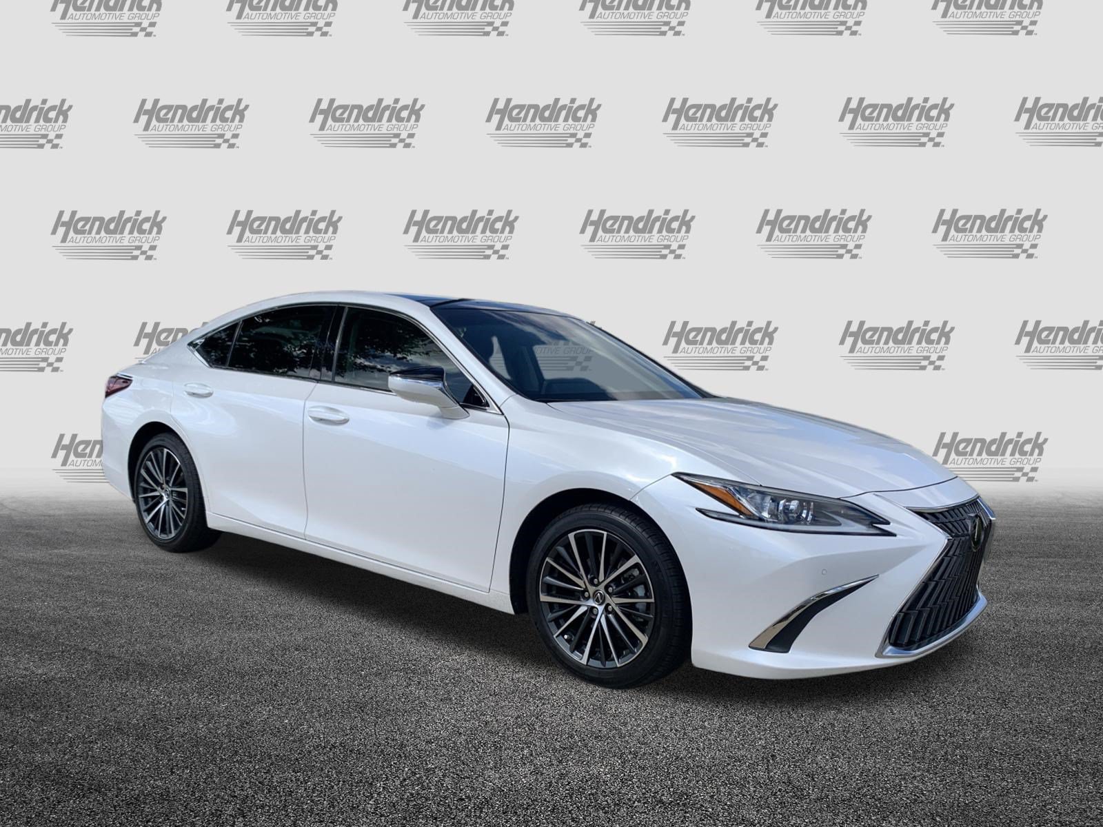 Used 2022 Lexus ES 350 w/ Premium Package FWD image 2