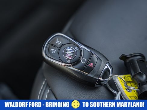 Used 2023 Buick Enclave Essence image 45