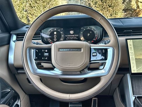 New 2026 Land Rover Range Rover Long Wheelbase SE image 21