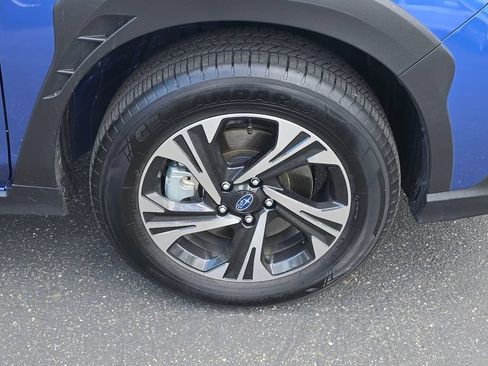 Used 2025 Subaru Crosstrek 2.5i Premium w/ Crosstrek Mirror Package AWD/4WD image 9