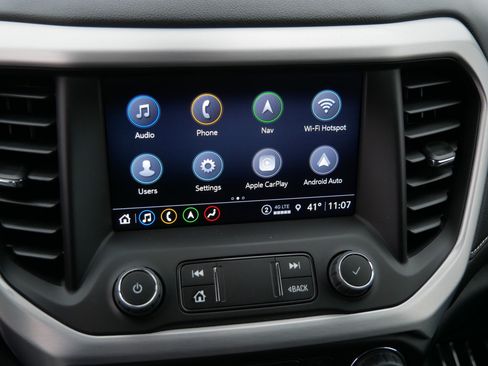 Used 2023 GMC Acadia SLT w/ LPO, Floor Liner Package image 22