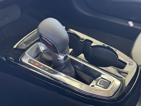 New 2025 Chevrolet Trax LT w/ Driver Confidence Package image 22