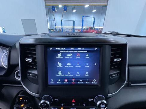 Used 2019 RAM 1500 Big Horn AWD/4WD image 23