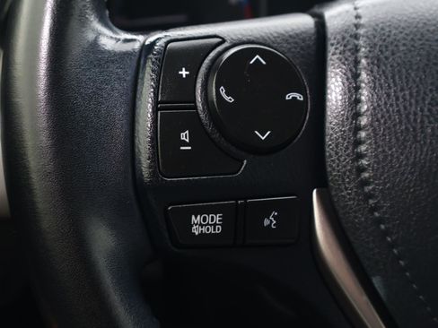 Used 2017 Toyota RAV4 XLE image 24