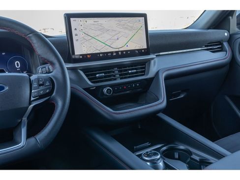 Used 2025 Ford Explorer ST-Line image 25