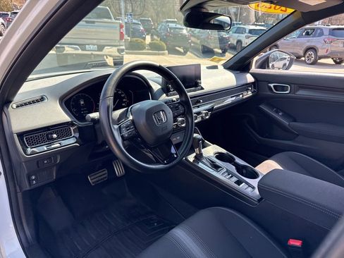 Used 2023 Honda Civic Sport image 12