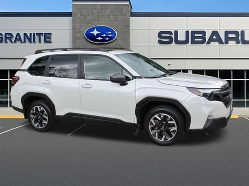 Certified 2025 Subaru Forester Premium AWD/4WD image 12