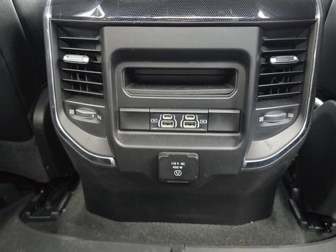 Used 2022 RAM 1500 Laramie w/ Sport Appearance Package AWD/4WD image 17