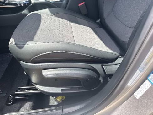New 2026 Kia Seltos S FWD image 18