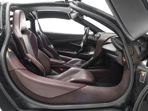 Used 2018 McLaren 720S Performance image 41