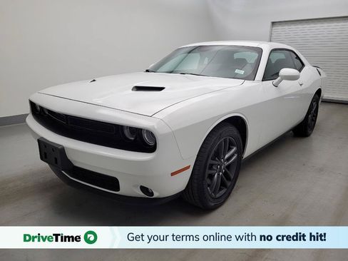 Used 2019 Dodge Challenger SXT w/ Blacktop Package AWD/4WD image 1