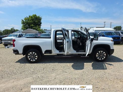 Used 2025 Chevrolet Silverado 2500 Custom w/ Custom Value Package AWD/4WD image 32