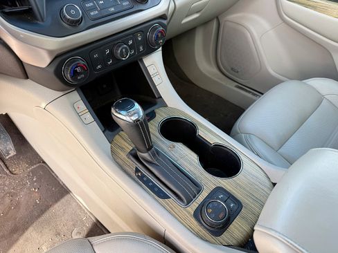 Used 2019 GMC Acadia Denali w/ Technology Package image 18