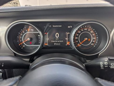 Used 2018 Jeep Wrangler Unlimited Sport S AWD/4WD image 15