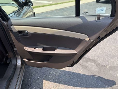 Used 2011 Chevrolet Malibu LS FWD image 17