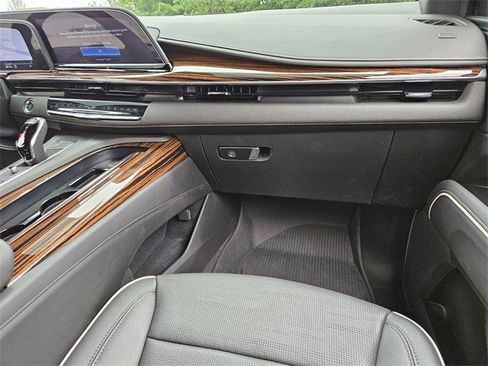 Certified 2024 Cadillac Escalade ESV Premium Luxury w/ Performance Package image 11