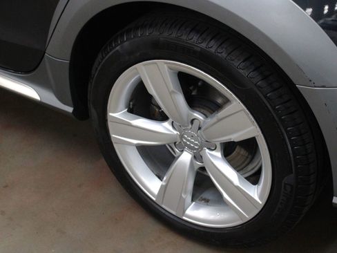 Used 2016 Audi A4 Premium Plus w/ Technology Package image 23