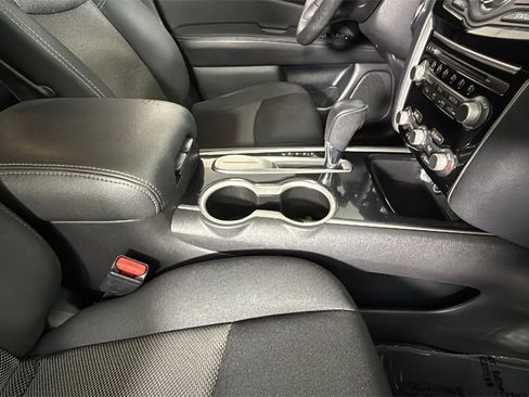 Used 2020 Nissan Pathfinder SV image 35